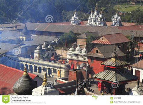 El Templo De Pashupatinath Foto De Archivo Imagen De Ritual