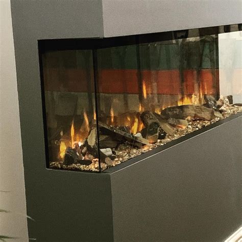 Super realistic flame effect electric fires 🔥👏🏻 | Electric fires, Decor ...