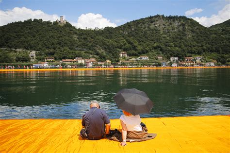 Italy's Gigantic Walking Installation Shuts Down Because Tourists Are ...