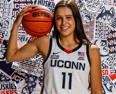 Joueuse majeure à UConn Lou Lopez Senechal raconte son parcours BeBasket