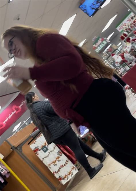 Nerdy Ginger Bbw Surprised Me With How Much Her Ass Pokes Out Forum