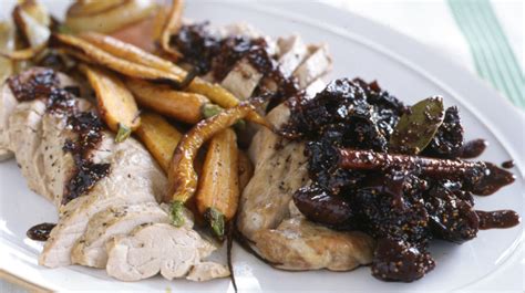 Roasted Pork Tenderloin With Fig Chutney