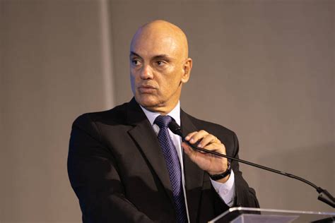 Moraes Paralisa Julgamento No STF Que Define Mandato De 7 Deputados