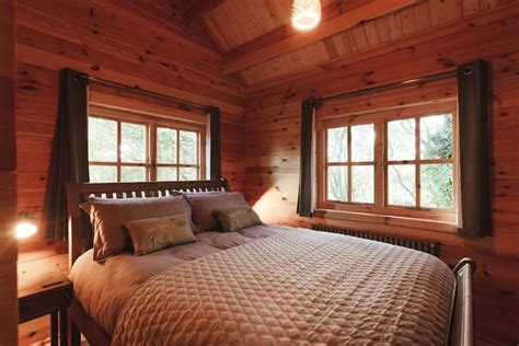 A Romantic Hot Tub Lodge For Couples Near Bewl Water East Sussex Kent