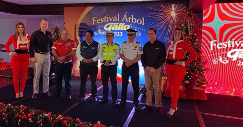 Festival Rbol Gallo Marca El Inicio De La Temporada Navide A En