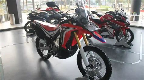 Daftar Harga Motor Honda Kelas Sport Naked Bike Desember 2017 Untuk