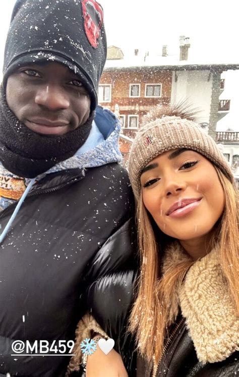 Mario Balotelli Romantico Con La Fidanzata Francesca Monti Vacanza In Montagna Foto Gossip