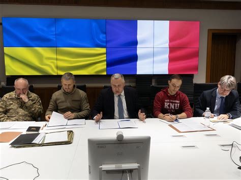 Франція стала п'ятою державою G7, з якою Україна розпочала переговори ...