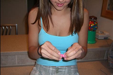 Amateur Girl Brunette Amateur Teen X Porn Pic