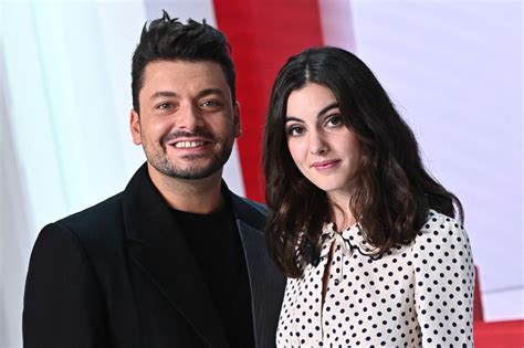 Photo Exclusif Kev Adams Et Claire Chust Enregistrement De L