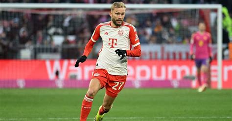 Laimer und Pavlovic zurück im Bayern Teamtraining Fußball LZ de