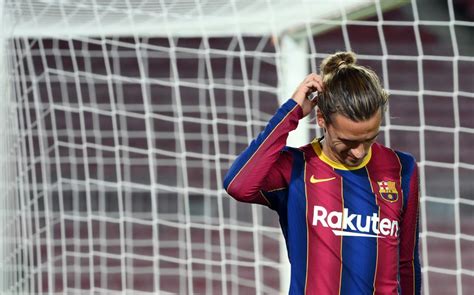 Barcelona Griezmann Falla Penalti Ante Betis Lo Para Claudio Bravo