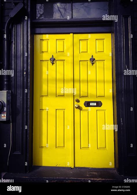 Black Double Door Hi Res Stock Photography And Images Alamy