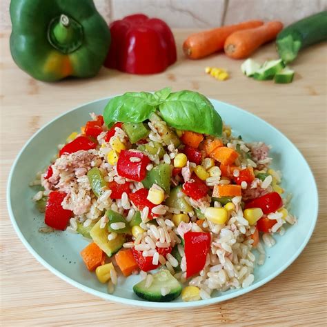 Insalata Di Riso Integrale Con Tonno E Verdure Pasticciando Con Ilenia