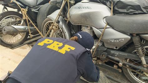 Prf Recupera Duas Motos Roubadas Que Estavam Sendo Transportadas Em Um