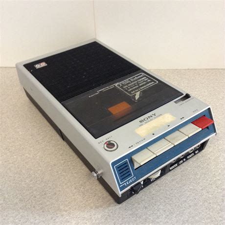 UW SWAP Online Auction - Tape Recorder