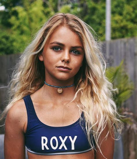 Zahlia S Stunning Nude Short Story King Ice Apps