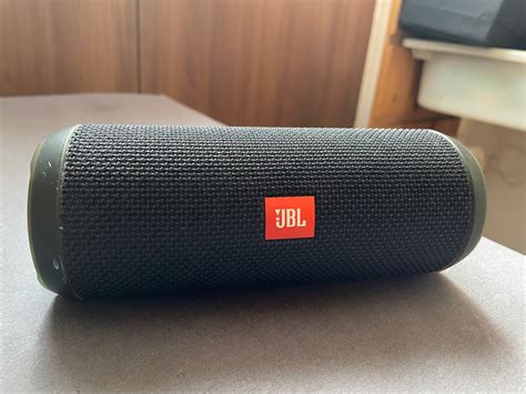 JBL Flip 3 SE (Black), Audio, Soundbars, Speakers & Amplifiers on Carousell