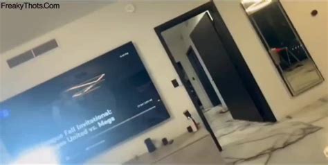 Big Ass Asian Slut Sucks BBC