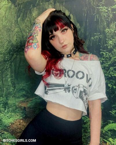 Girls Play Nude Girls Nsfw Photos The Fappening News