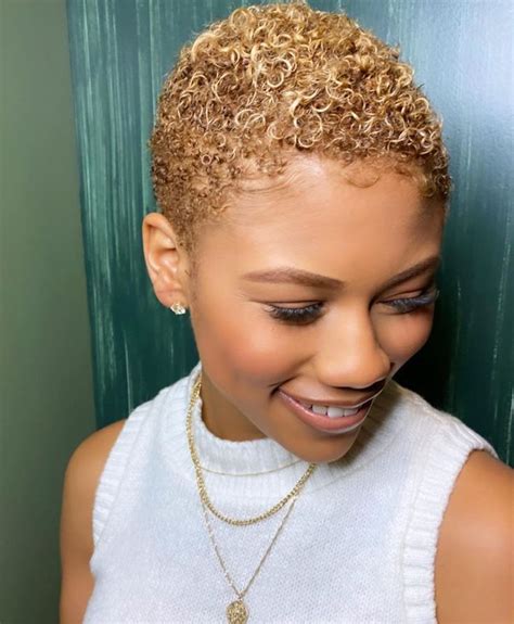 The Cut Life On Instagram “pretty Color And Curls On Chelzchic By