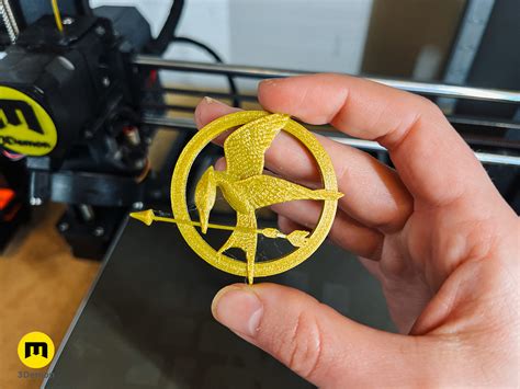 Free 3D file Mockingjay Pin - Hunger Games 🧷 ・3D printable model to ...