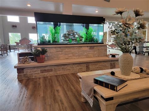 Large Aquariums - Custom Big Fish Tanks - Custom Aquariums