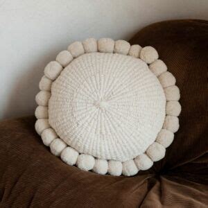 Coussin Rond Pompons Blanc Coussin Ethnique Finca Home