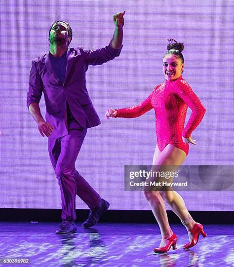 Laurie Hernandez Medal Photos And Premium High Res Pictures Getty Images