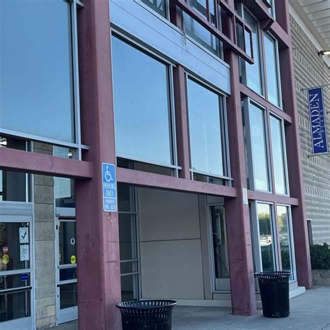 Hobby Lobby Commercial Burlington Says Goodbye, Hobby Lobby On Deck