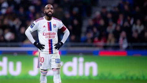 Lille Ol Le Retour Du Héros Alexandre Lacazette