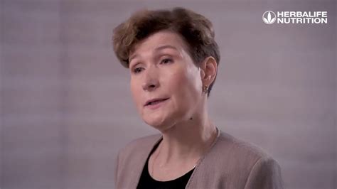 Эстракаль Кальций Гербалайф - YouTube