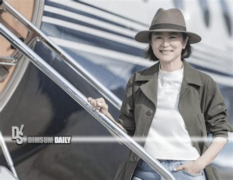brigitte lin arrives  taiwan    golden horse awards