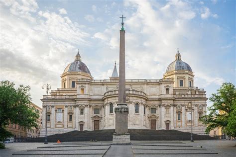 Christian Rome Tour: Explore Catholicism's Role in Rome's History ...