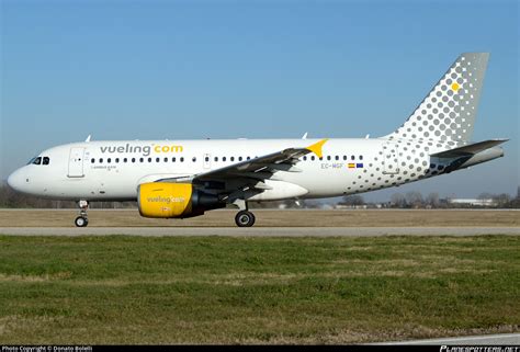 EC MGF Vueling Airbus A319 112 Photo By Donato Bolelli ID 1032874