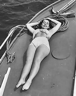 EBAY Vintage Celebrity Cheesecake Porn Pictures XXX Photos Sex Images 805928 PICTOA