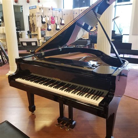*Sold for $4,999* 2003 5' 1" Hyundai Grand Piano - Bill Jones Music