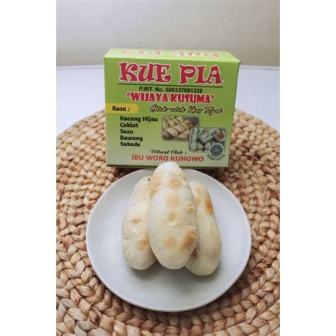 Jual Kue Pia Gula Aren Latopia Oleh Oleh Khas Tegal Shopee Indonesia