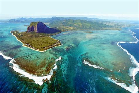 Mauritius’s Underwater Waterfall - Coastal Angler & The Angler Magazine