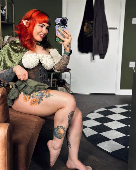 Wanna Dress Up And Watch All The Lotr Extended Editions Nudes Bigtiddygothgf Nude Pics Org