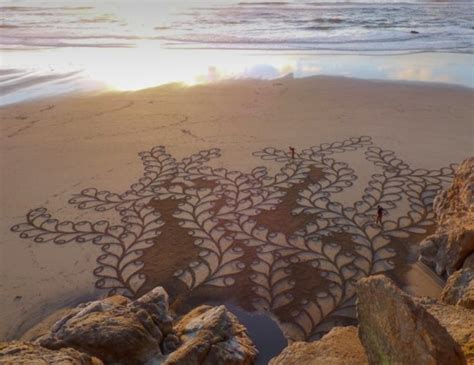 Il réalise des œuvres d art avec du sable Directinfo