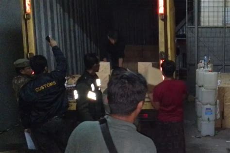 Satpol Pp Garut Sita Jutaan Batang Rokok Tanpa Cukai Locus Online