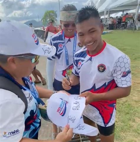 Bangga Atlet Asal Karawang Raih Juara Stand Up Paddling World