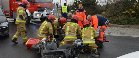 Wypadek na rondzie Biały Orzeł Komenda Powiatowa Państwowej Straży