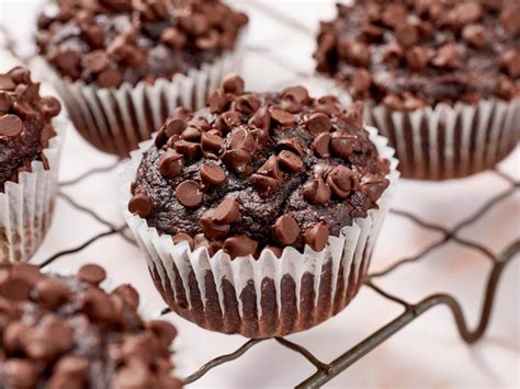 Double Chocolate Zucchini Muffins Mary Makes It Easy DiC Copy Me That