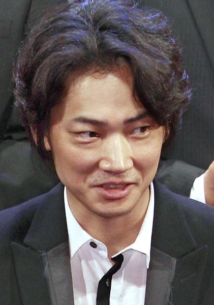 綾野剛「オールドルーキー」oa迫り、局記者は東谷氏を生直撃“ガーシー砲”にtbsピリピリ｜日刊ゲンダイdigital