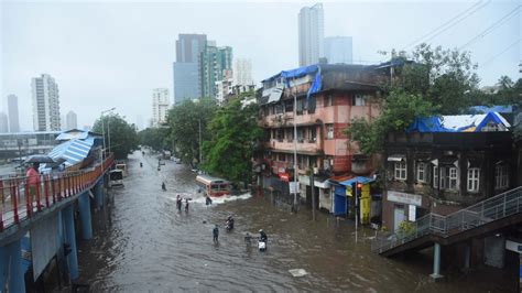 Heavy Rains Continue To Lash Mumbai Adjoining Districts Imd Issues