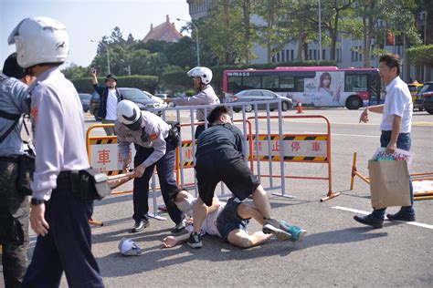 【直播】不滿婚平法初審通過 反同轉衝凱道嗆「路過總統府」 上報 焦點