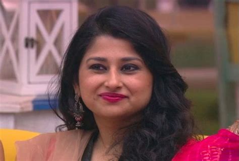 Bigg Boss 12 Saba Khan Said Sreesanth And Dipika Kakar Is Fake In House