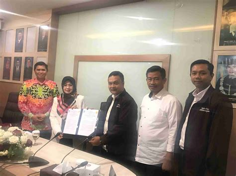 Universitas Islam Negeri Syarif Hidayatullah 7